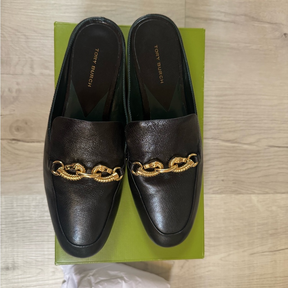 Tory Burch Black Leather Loafers with Gold Chain - Picture 2 of 5